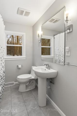 15 Maywood Drive Glenville NY 12302