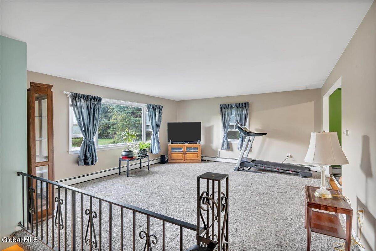10 Diana Lane Troy NY 12180