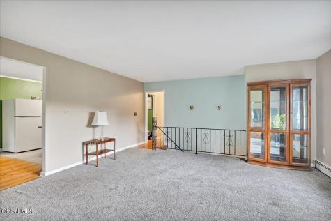 10 Diana Lane Troy NY 12180