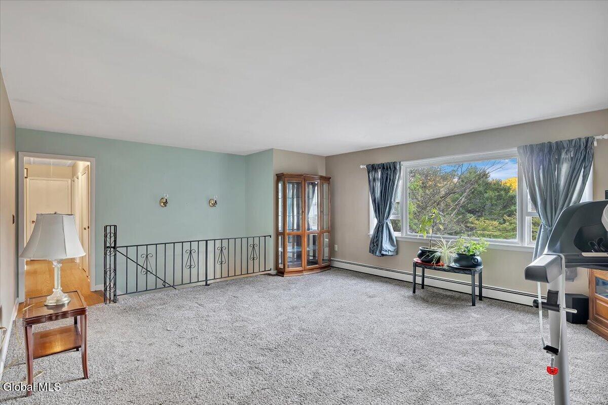 10 Diana Lane Troy NY 12180
