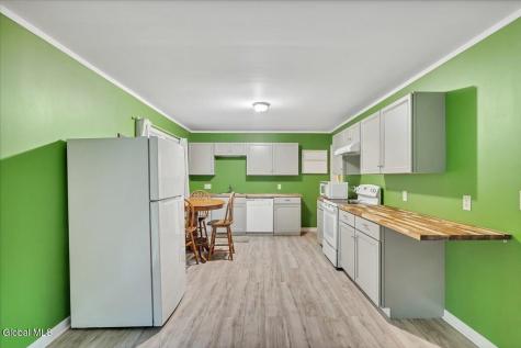 10 Diana Lane Troy NY 12180
