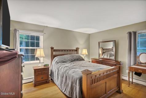 10 Diana Lane Troy NY 12180