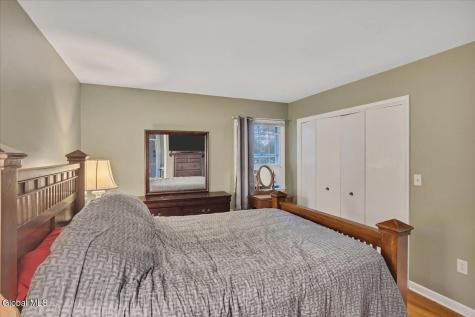 10 Diana Lane Troy NY 12180