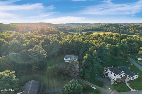 10 Diana Lane Troy NY 12180