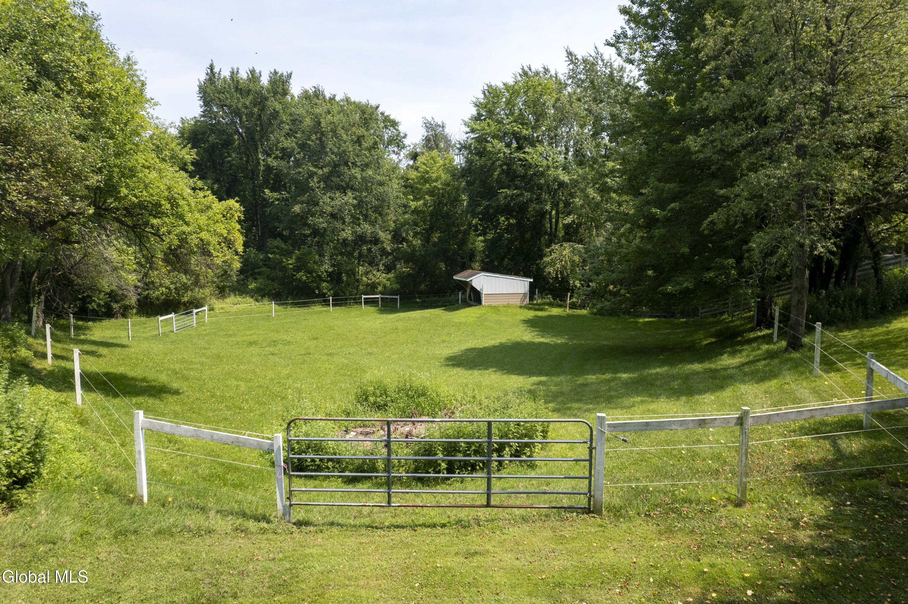 101 Button Road Halfmoon NY 12188