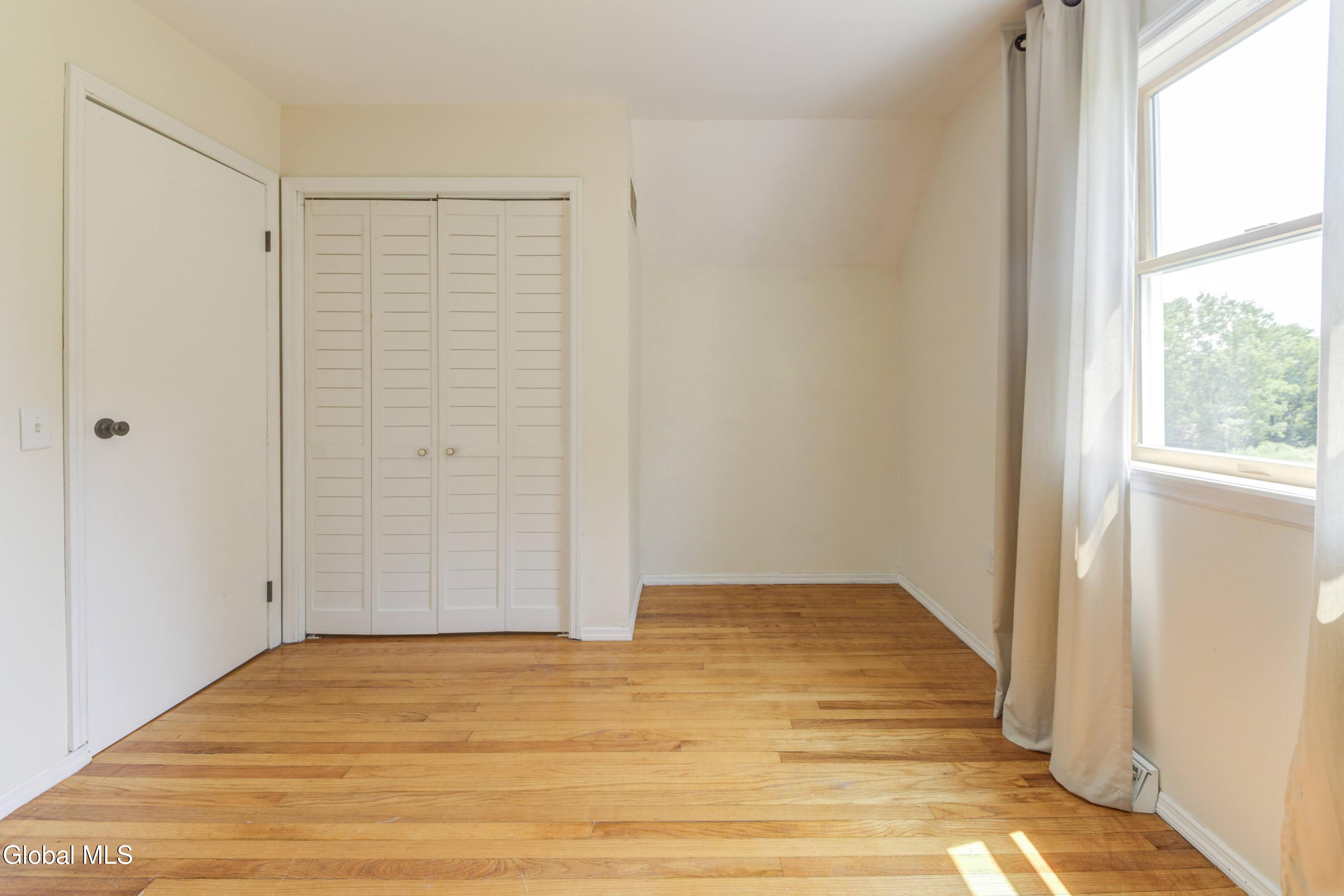 101 Button Road Halfmoon NY 12188