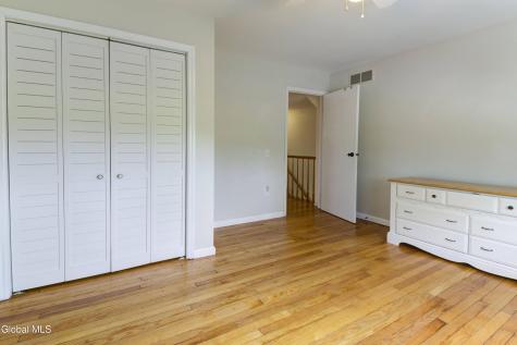 101 Button Road Halfmoon NY 12188