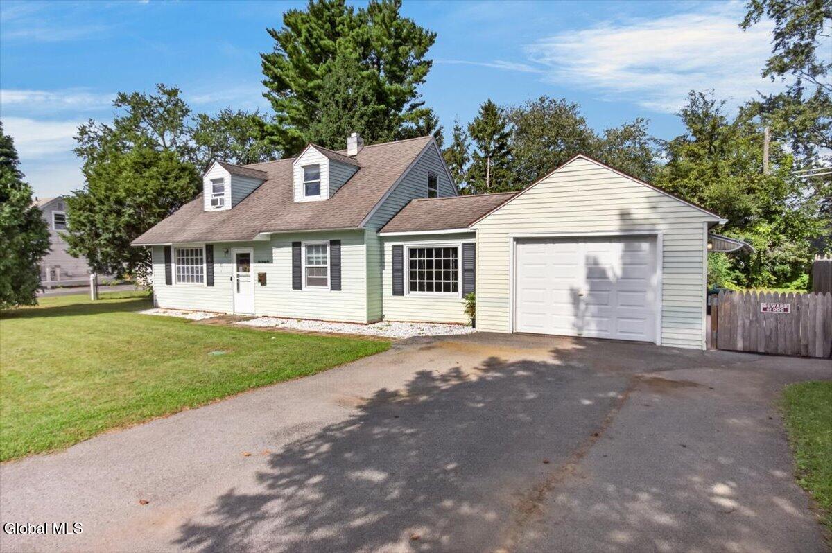 1066 Inner Drive Rotterdam NY 12303
