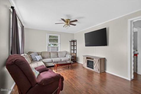 1066 Inner Drive Rotterdam NY 12303
