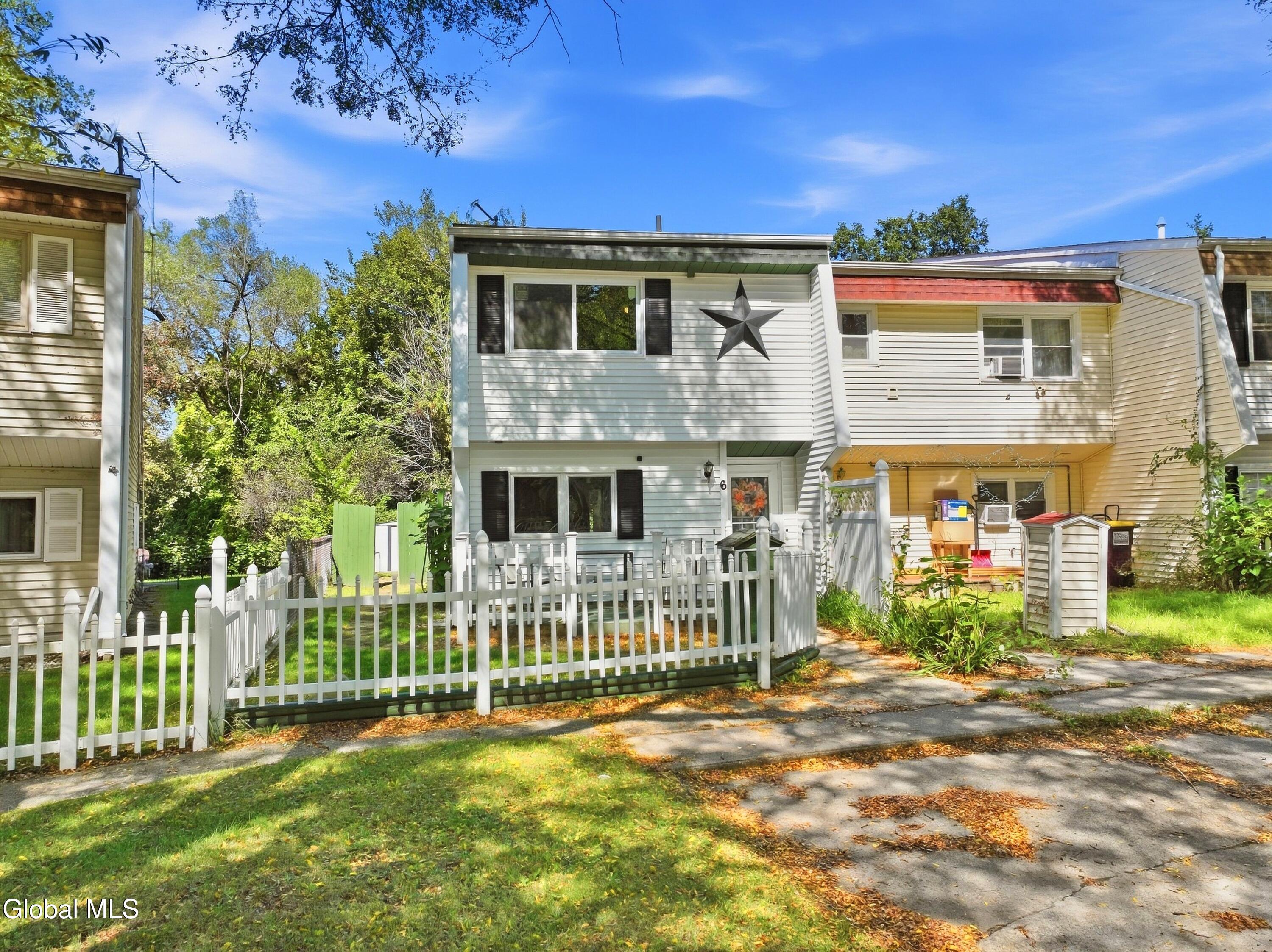 6 Tenandaho Lane Mechanicville NY 12118