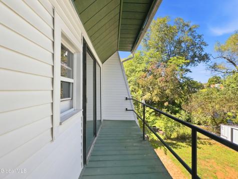 6 Tenandaho Lane Mechanicville NY 12118