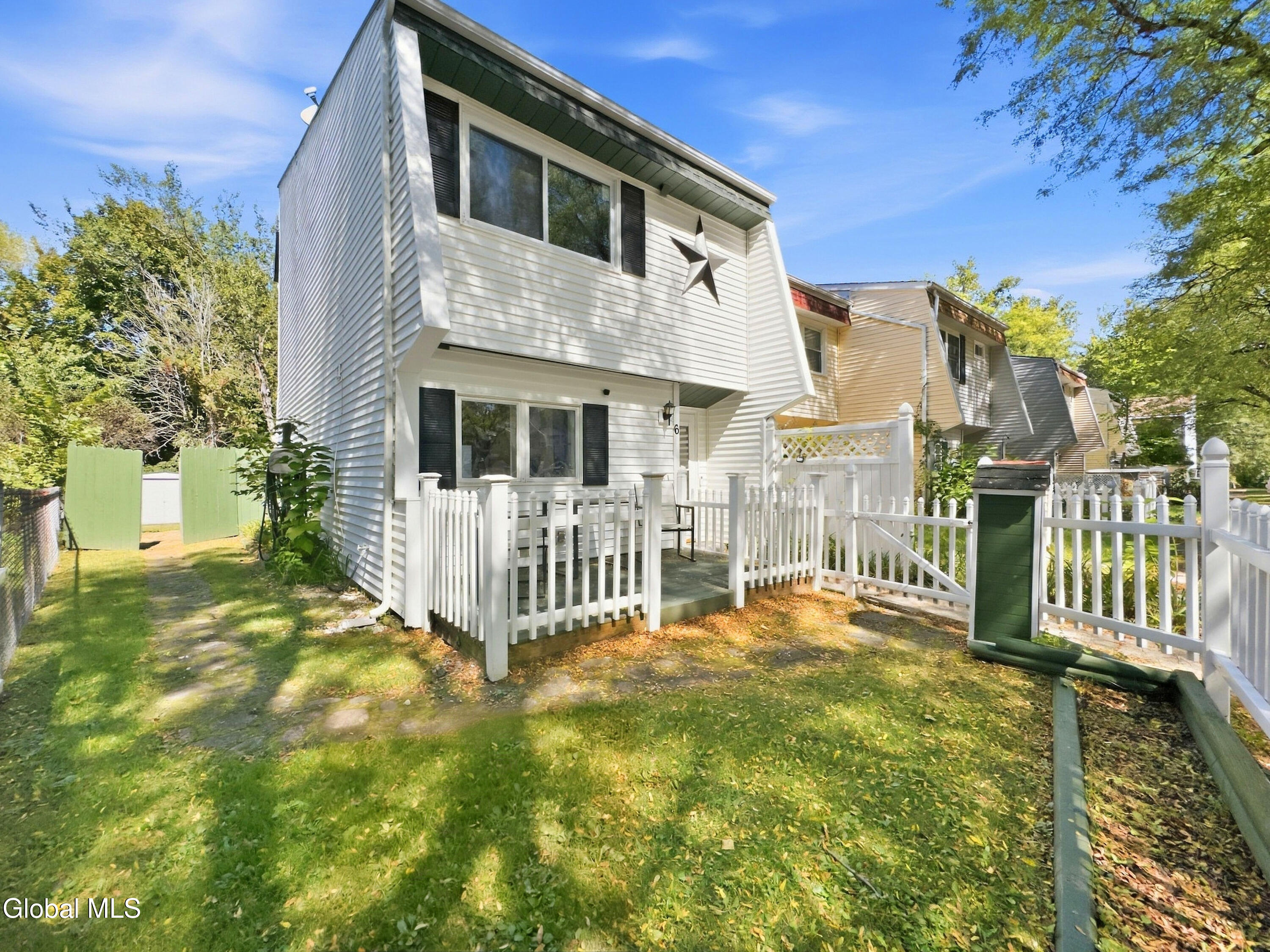6 Tenandaho Lane Mechanicville NY 12118
