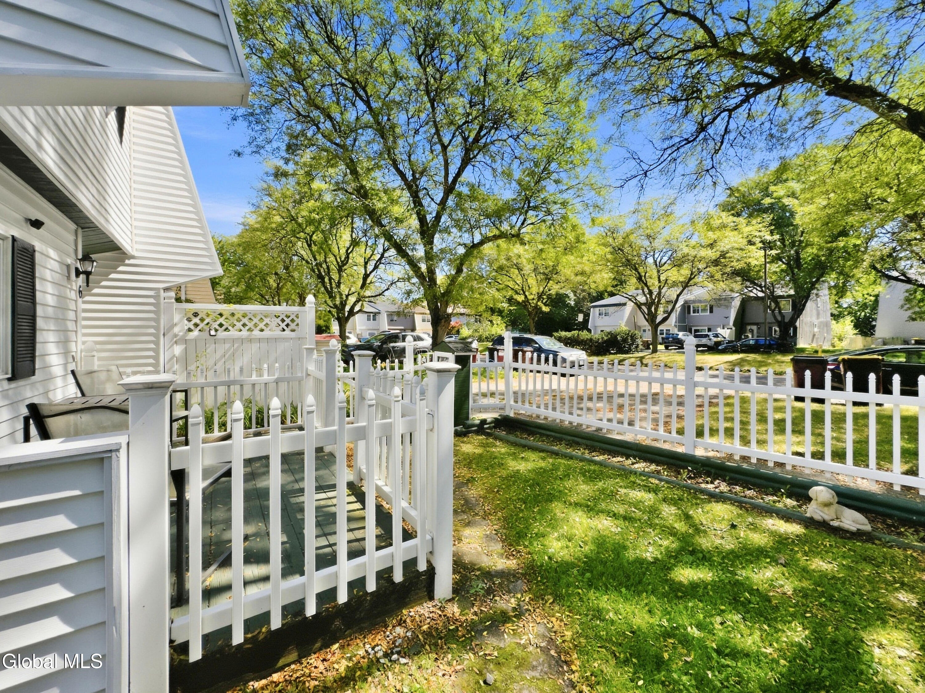 6 Tenandaho Lane Mechanicville NY 12118