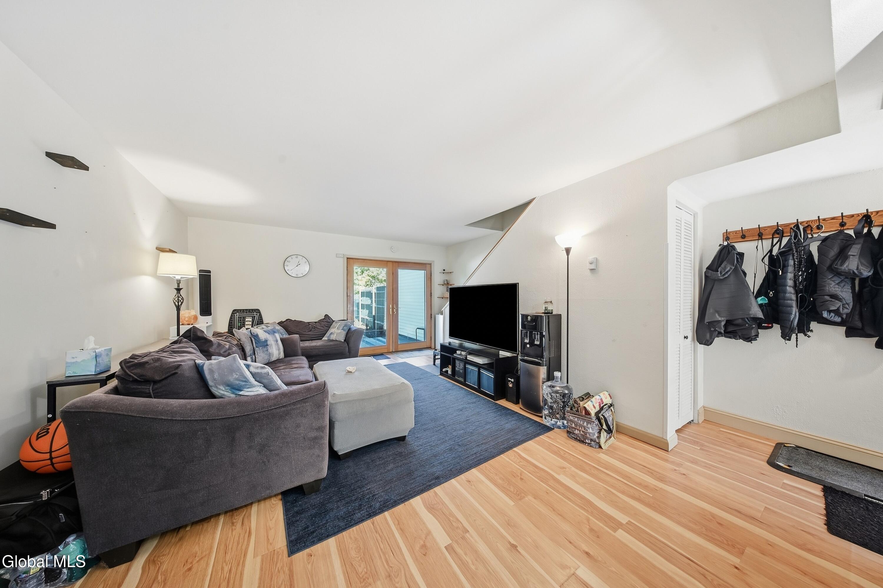 6 Tenandaho Lane Mechanicville NY 12118