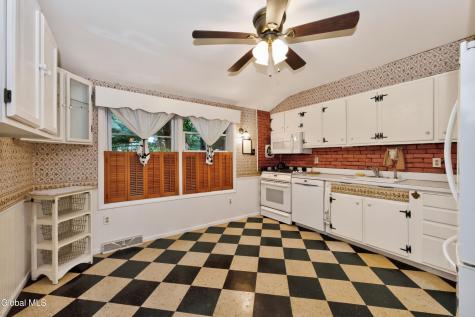 6 Morone Place Albany NY 12205