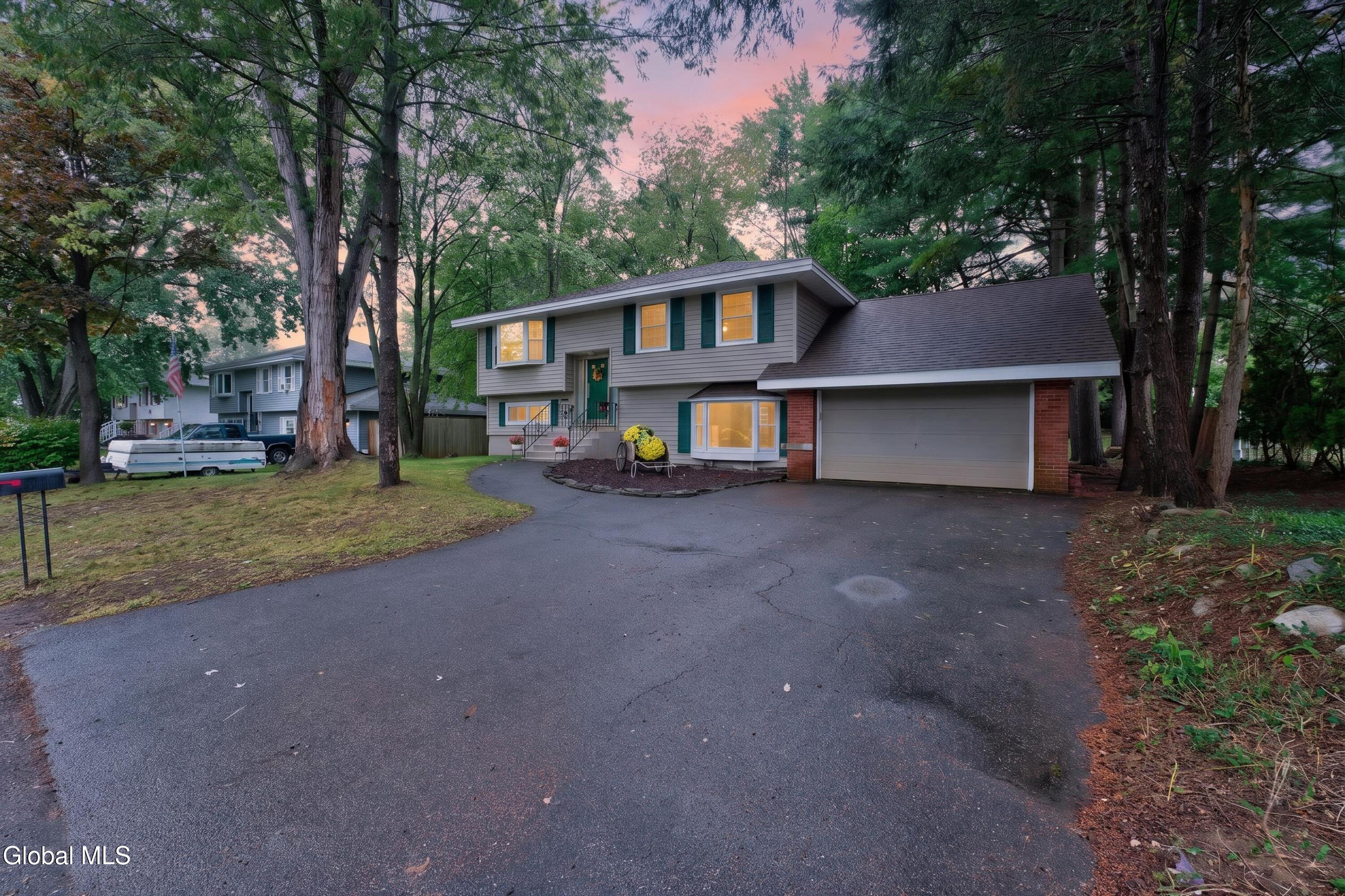 6 Morone Place Albany NY 12205