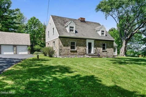 121 Maltbie Drive Amsterdam NY 12010