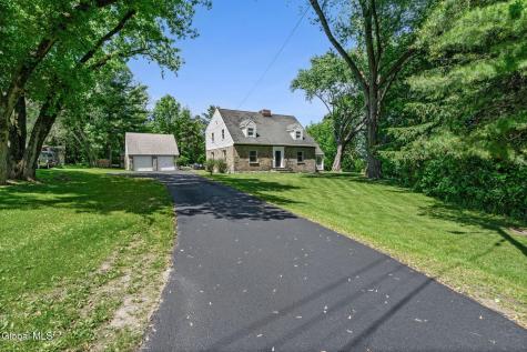 121 Maltbie Drive Amsterdam NY 12010