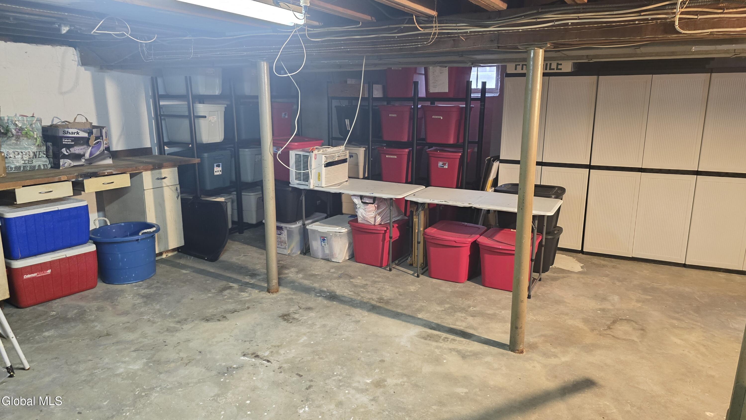 35 Eastholm Road Schenectady NY 12304