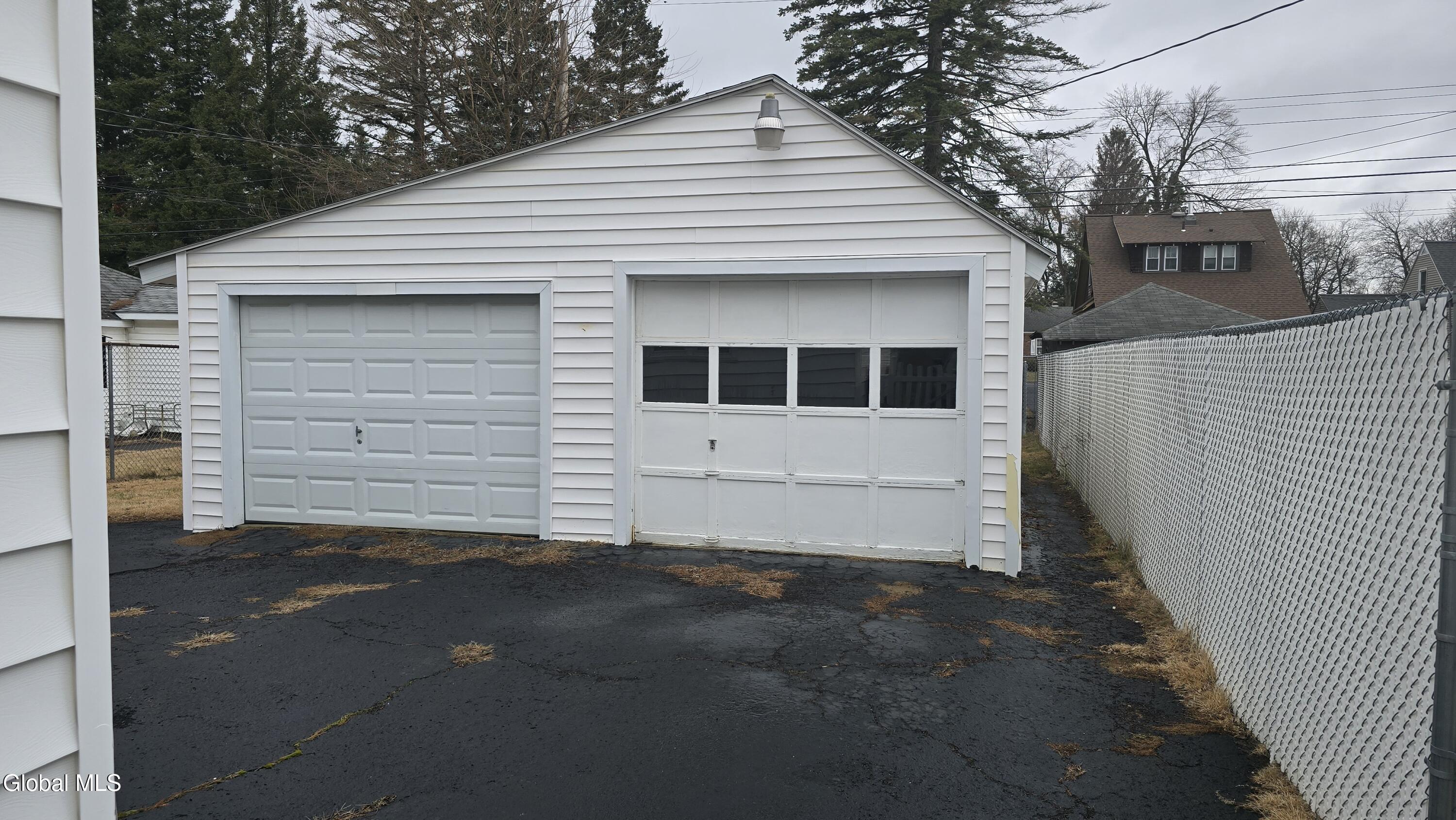 35 Eastholm Road Schenectady NY 12304
