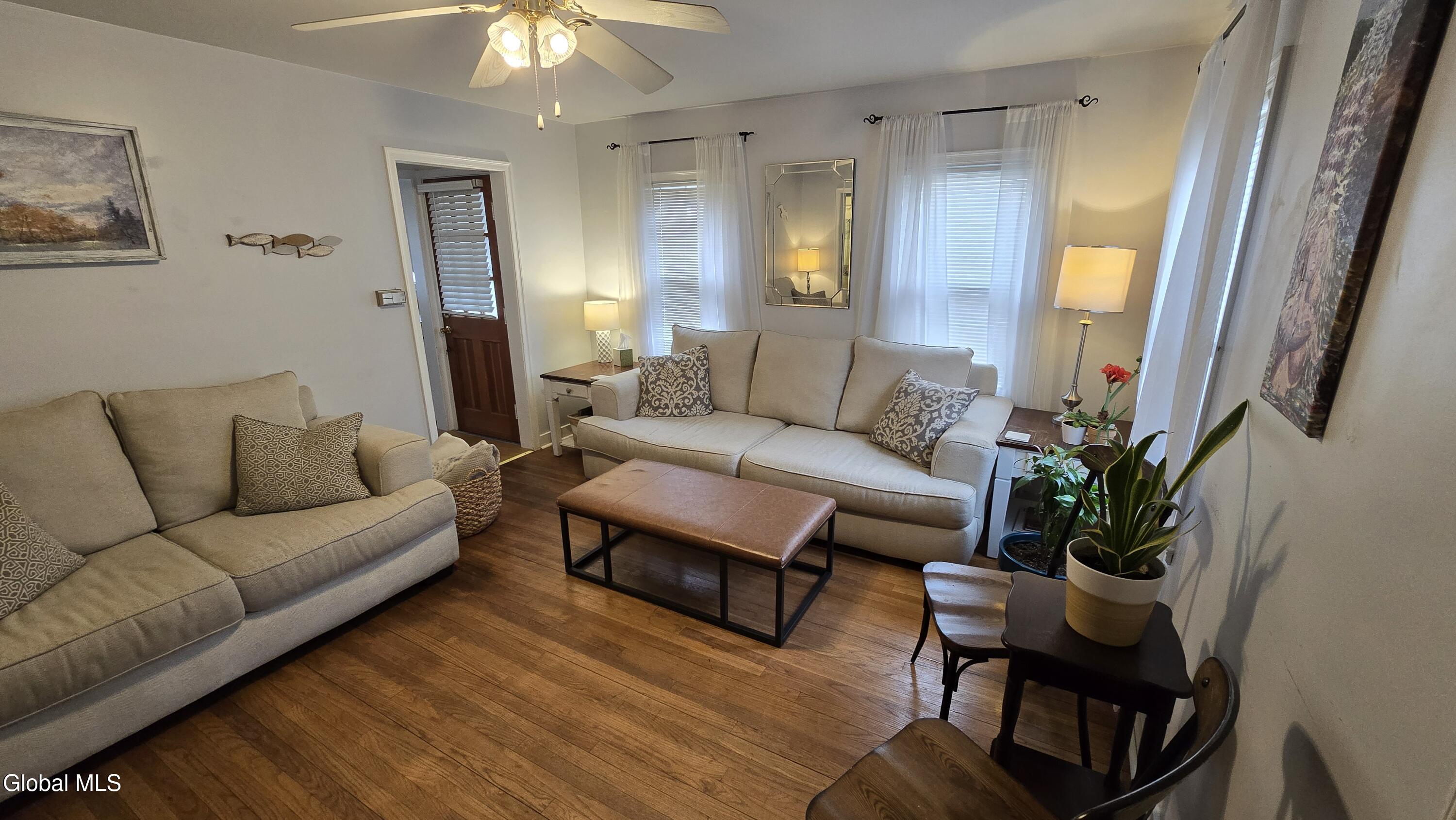35 Eastholm Road Schenectady NY 12304