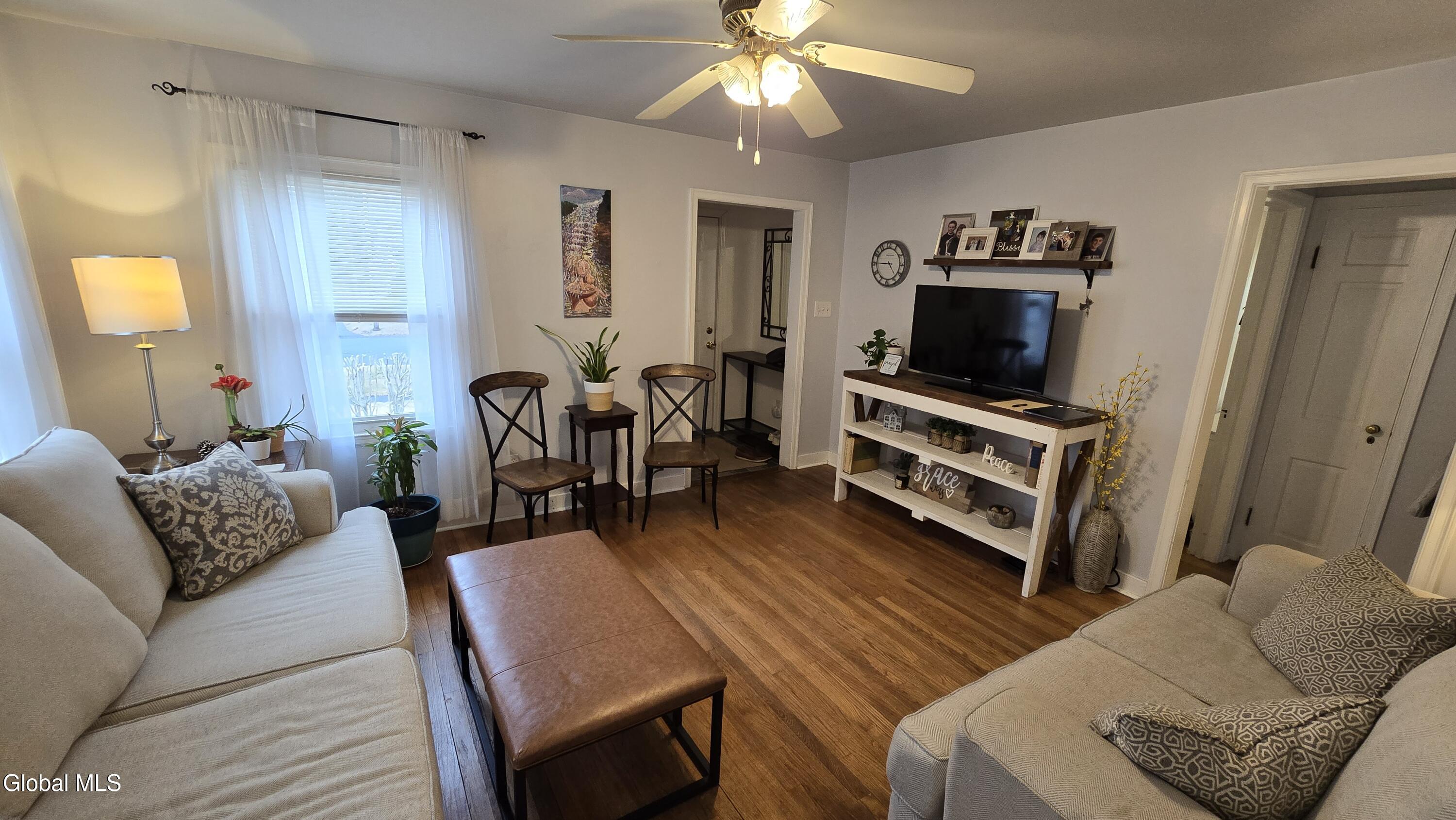 35 Eastholm Road Schenectady NY 12304