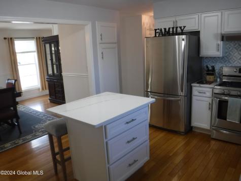 15 Lilac Lane Latham NY 12110