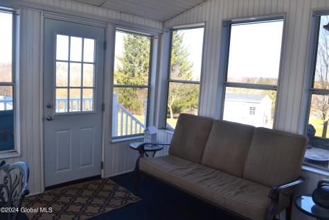 15 Lilac Lane Latham NY 12110