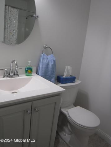 15 Lilac Lane Latham NY 12110