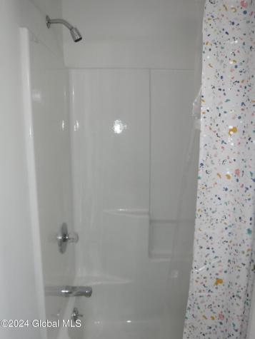 15 Lilac Lane Latham NY 12110