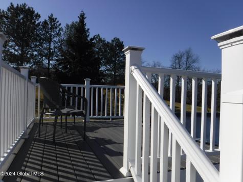 15 Lilac Lane Latham NY 12110