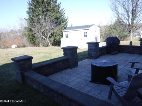 15 Lilac Lane Latham NY 12110