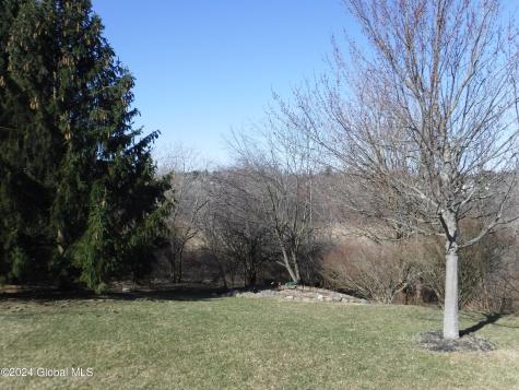 15 Lilac Lane Latham NY 12110