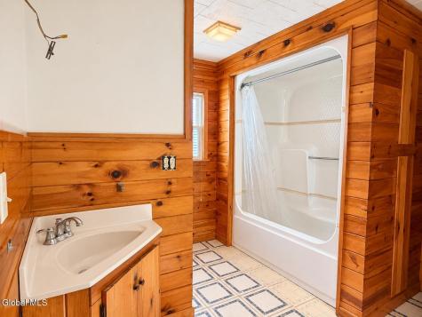 111 4th Avenue Fonda NY 12068