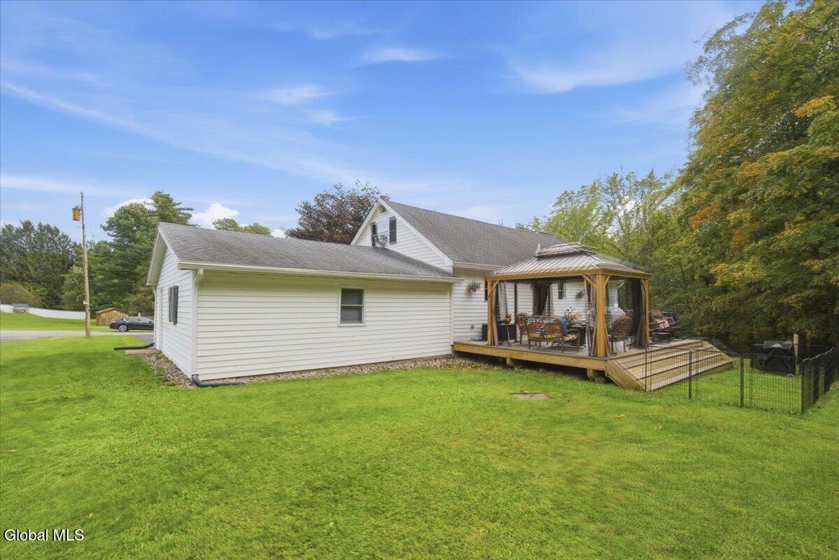 30 Scenic Road Hagaman NY 12086