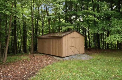 30 Scenic Road Hagaman NY 12086