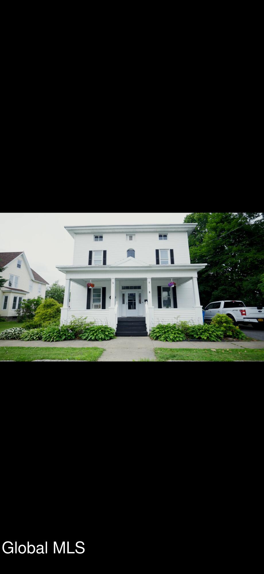 6 E Montgomery Street Johnstown NY 12095