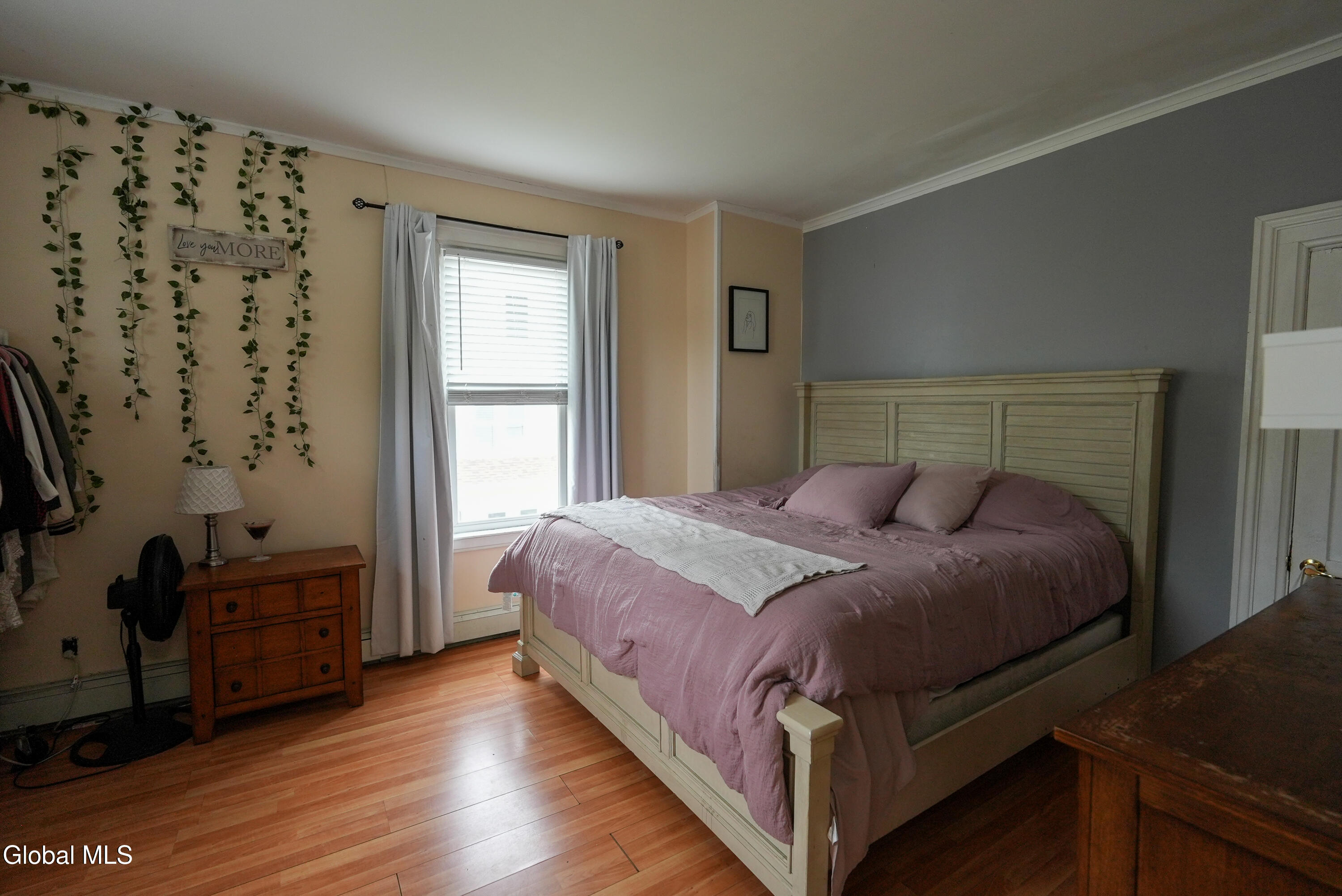 6 E Montgomery Street Johnstown NY 12095