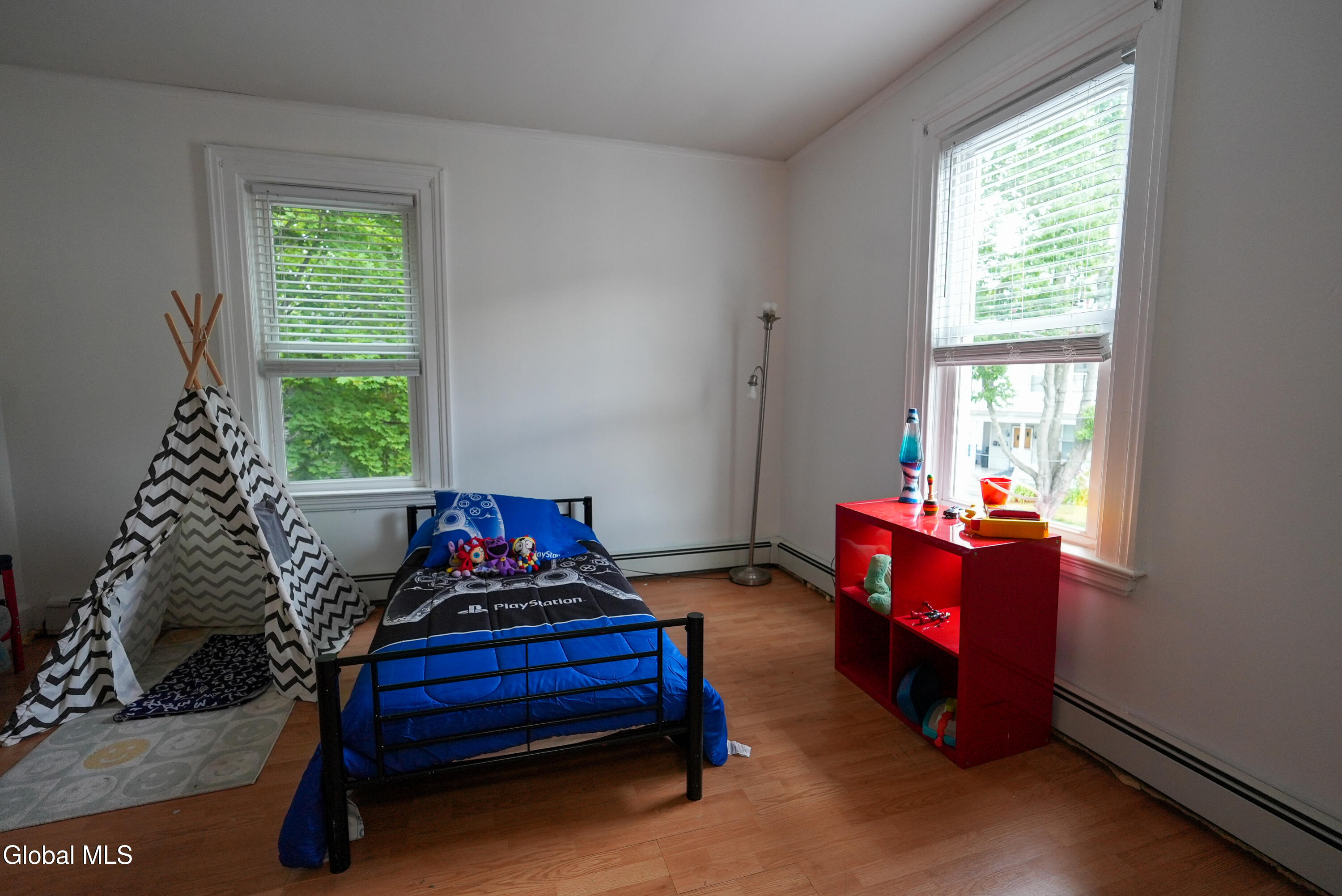 6 E Montgomery Street Johnstown NY 12095