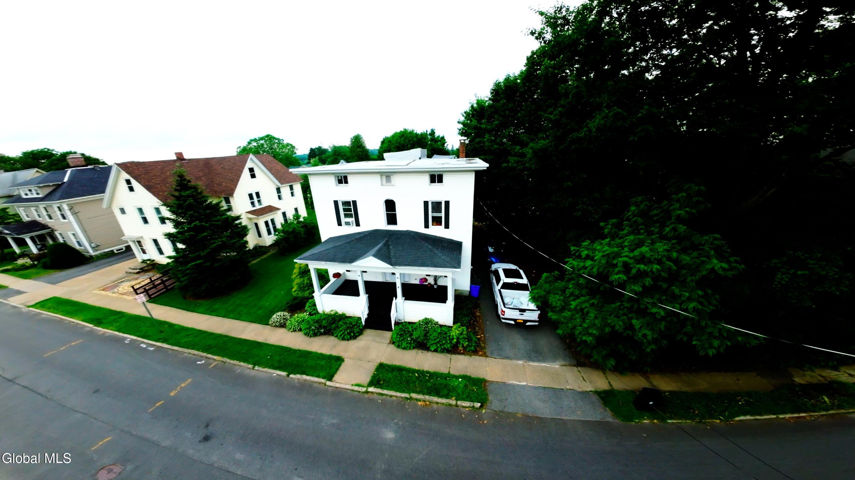 6 E Montgomery Street Johnstown NY 12095