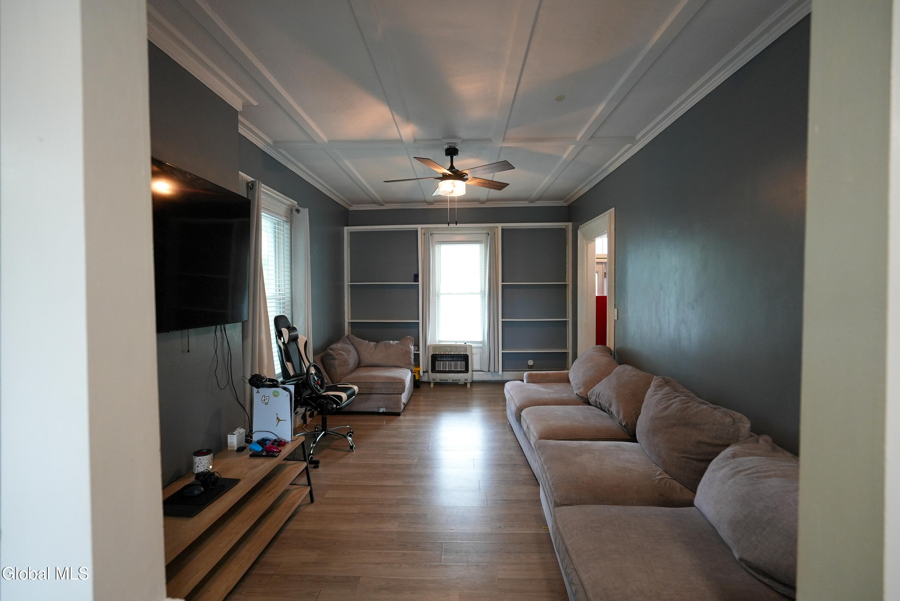 6 E Montgomery Street Johnstown NY 12095