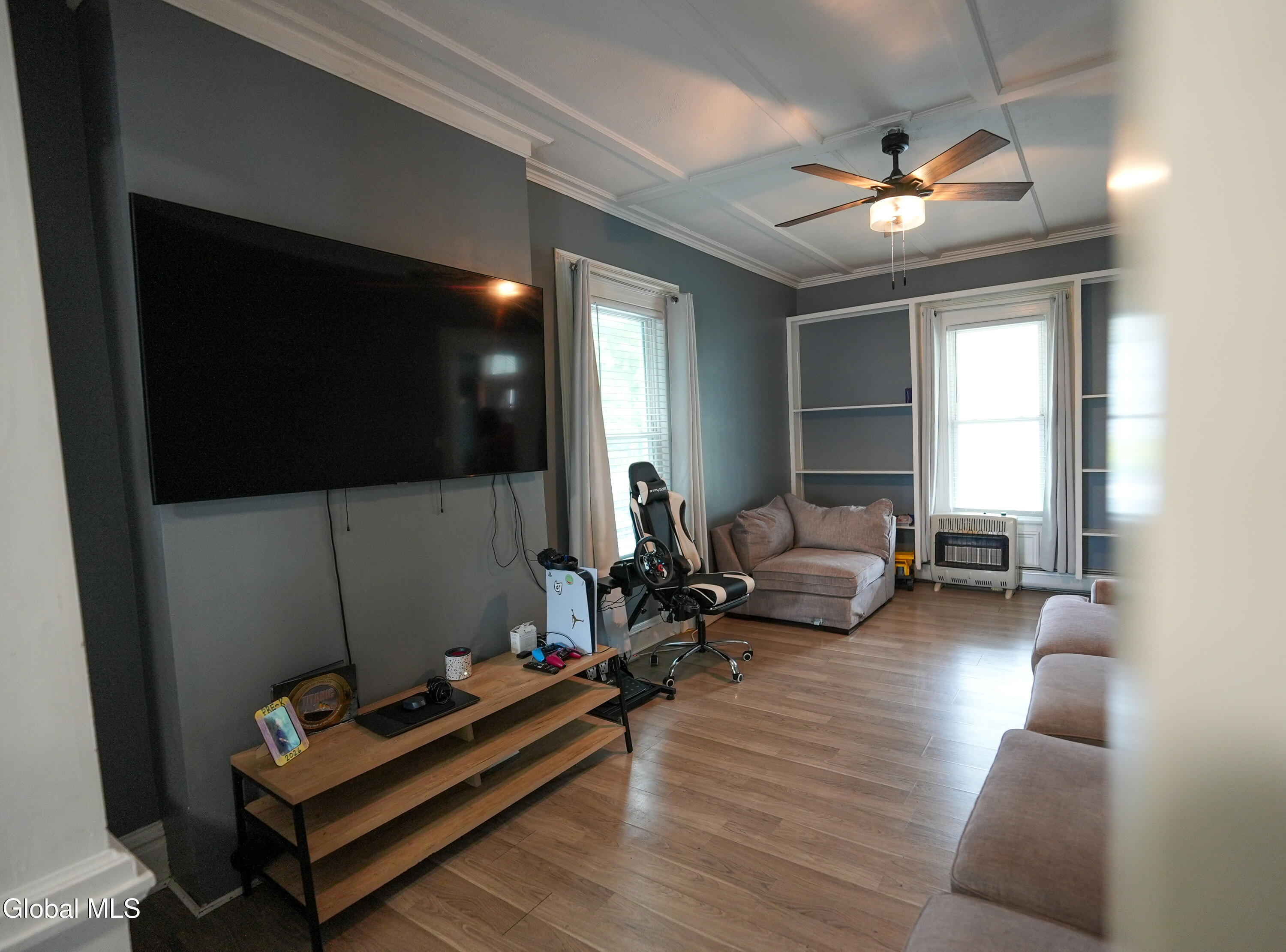 6 E Montgomery Street Johnstown NY 12095