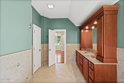 19 Skyline Drive Latham NY 12110