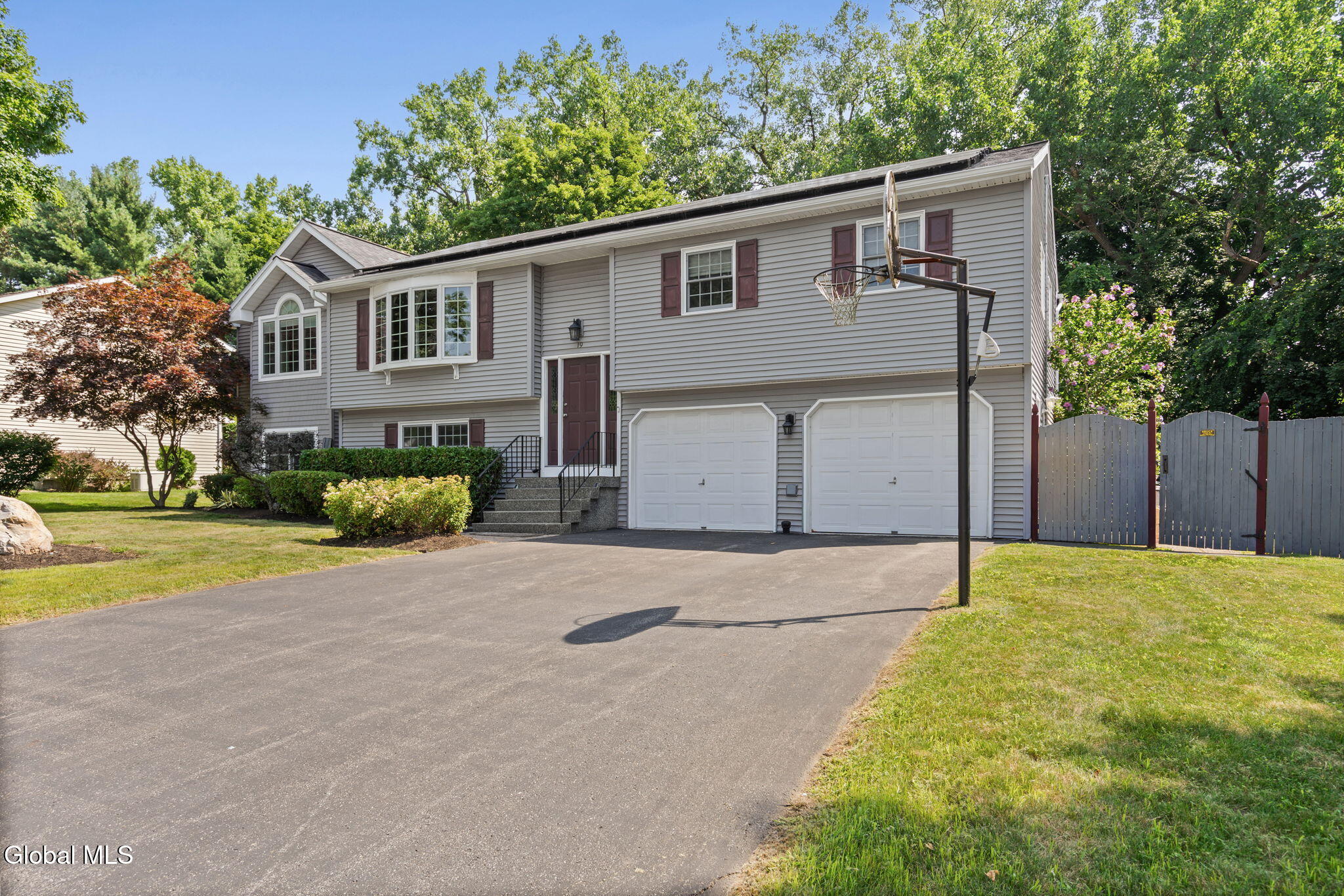 19 Skyline Drive Latham NY 12110