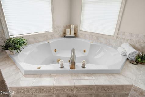 71 Hearthstone Drive Gansevoort NY 12831