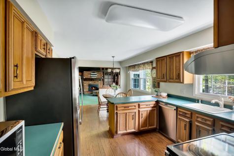 24 Huntwood Drive Clifton Park NY 12065
