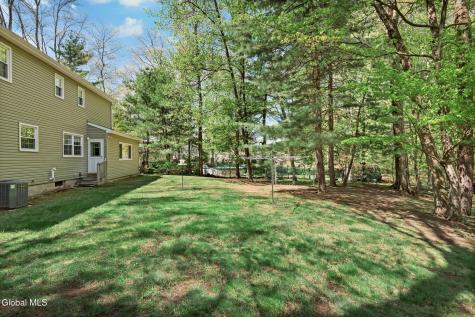 24 Huntwood Drive Clifton Park NY 12065