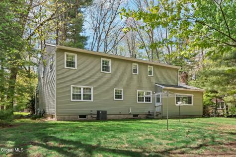 24 Huntwood Drive Clifton Park NY 12065