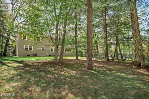 24 Huntwood Drive Clifton Park NY 12065