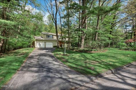 24 Huntwood Drive Clifton Park NY 12065